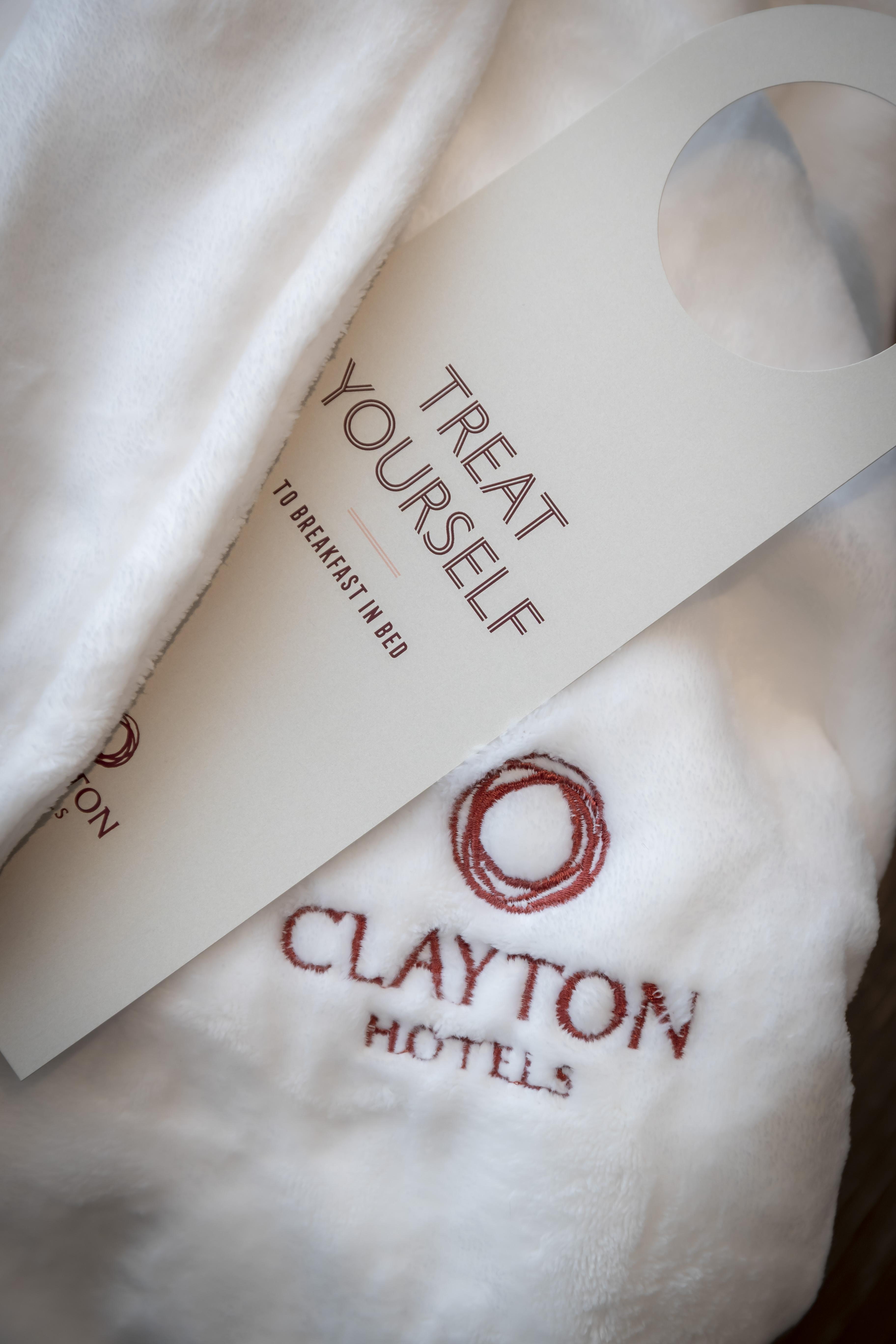 Clayton Hotel Charlemont Dublin Bagian luar foto